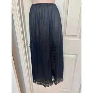Vintage Lily MCM black‎ long lace slit slip size medium or large